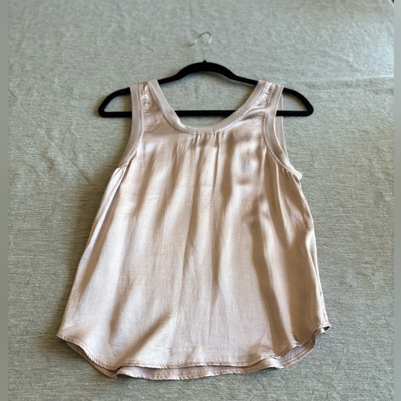LA made Satin Tank Top - Picture 2 of 3